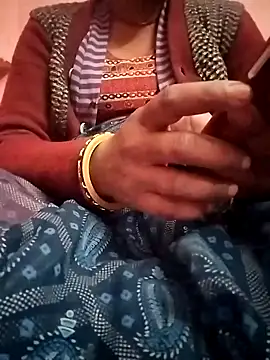 Snapshot of Cutkajal chatting on December 23, 2024, 2:28 pm Cutkajal online show from December 23, 2024, 2:28 pm