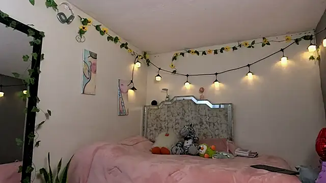 Tomoe b online show from January 15, 2026, 8:19 am