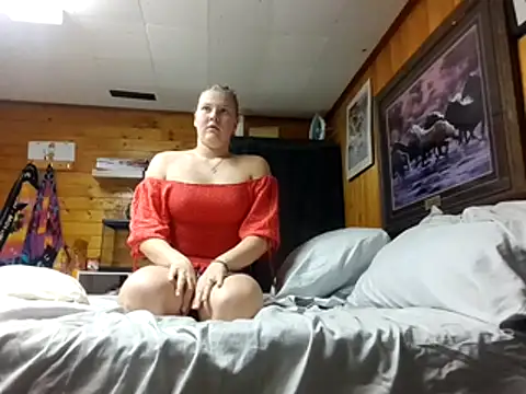 Snapshot of Ryan_and_Aurora chatting on December 5, 2025, 2:31 am Ryan and Aurora online show from December 5, 2025, 2:31 am