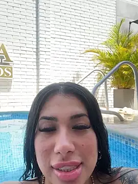 kiim taaylor online show from February 16, 2025, 4:10 pm