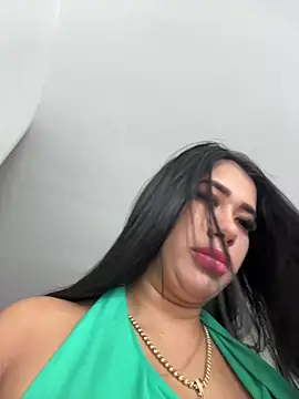 kiim taaylor online show from October 31, 2025, 12:39 pm