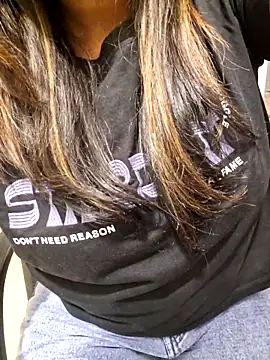 N-Natasha online show from March 7, 2025, 10:43 pm