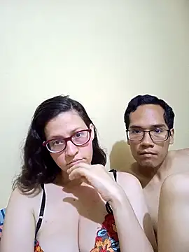 couple orgasm online show from October 24, 2025, 2:41 am