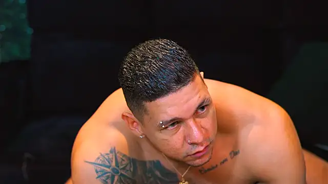 MassimoWalton2 online show from December 5, 2024, 3:15 am