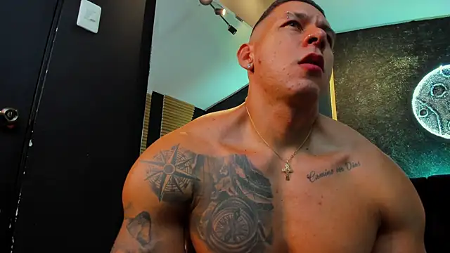 MassimoWalton2 online show from January 10, 2025, 2:35 am