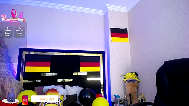 Bunny O online show from October 1, 2025, 8:37 pm