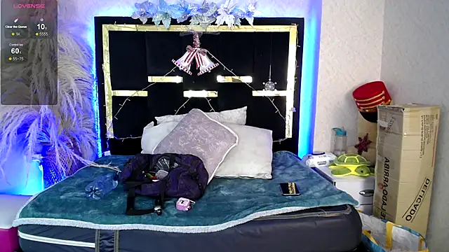 Bunny O online show from December 15, 2025, 10:14 pm