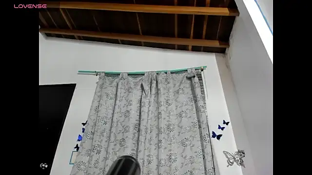 Snapshot of Laila_Laly chatting on June 18, 2026, 5:17 pm Laila Laly online show from June 18, 2026, 5:17 pm