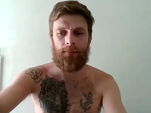 Snapshot of SkullTatto chatting on February 3, 2026, 1:16 pm SkullTatto online show from February 3, 2026, 1:16 pm