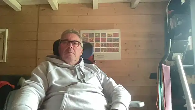 Snapshot of lelohop chatting on April 14, 2026, 11:27 am lelohop online show from April 14, 2026, 11:27 am