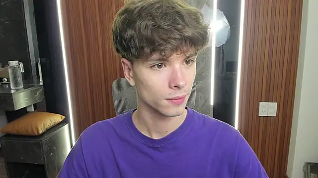 calvin love you online show from April 22, 2026, 5:47 pm