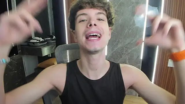 calvin love you online show from June 5, 2026, 5:18 pm