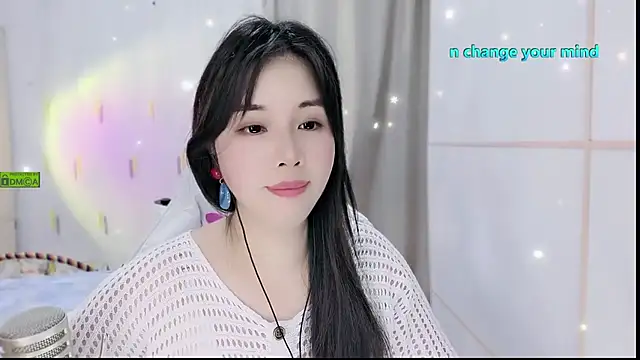 HK angelchloe online show from October 2, 2025, 2:02 pm