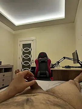 31cektirenbatuu online show from April 16, 2026, 9:50 pm