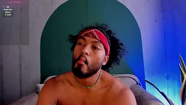 Snapshot of noah_jones__ chatting on February 20, 2026, 5:13 pm noah jones online show from February 20, 2026, 5:13 pm