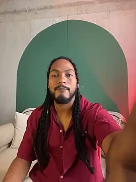 Snapshot of noah_jones__ chatting on March 31, 2026, 5:24 pm noah jones online show from March 31, 2026, 5:24 pm