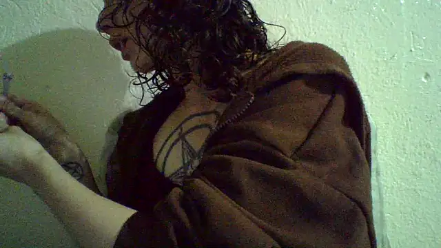 CELEna098rs707 online show from April 16, 2026, 11:40 pm