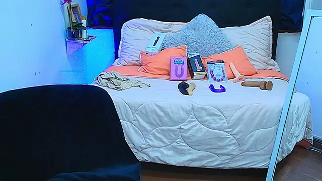 avans 15 online show from February 6, 2025, 11:43 am