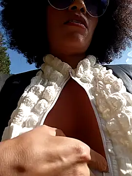 BlairSamy online show from January 22, 2025, 8:28 pm