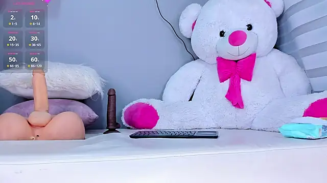 Snapshot of Alexasmith06 chatting on December 5, 2024, 1:28 pm Alexasmith06 online show from December 5, 2024, 1:28 pm