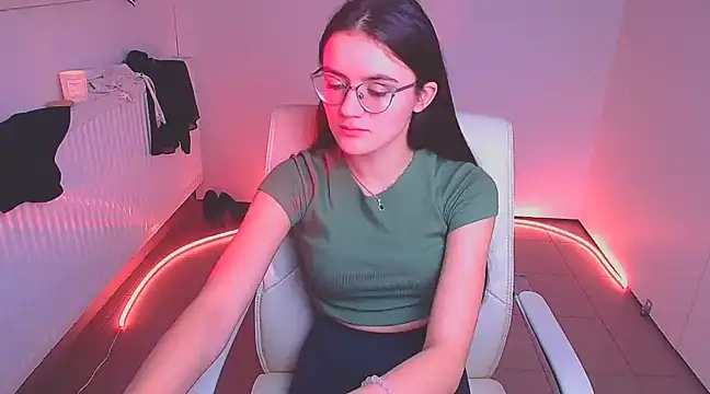 Josephine jo online show from December 9, 2024, 1:51 am