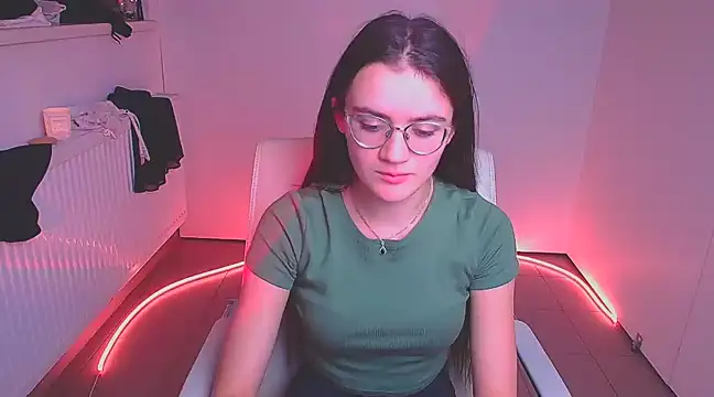 Josephine jo online show from December 9, 2024, 4:56 am