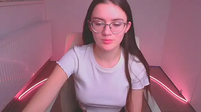 Josephine jo online show from February 5, 2025, 9:36 am