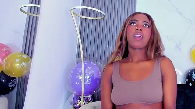 ebonydreams01 online show from December 22, 2025, 11:40 am