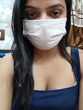 Myloveurvi online show from February 24, 2025, 6:47 pm