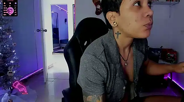 ZhoeStrong online show from January 7, 2025, 2:30 pm