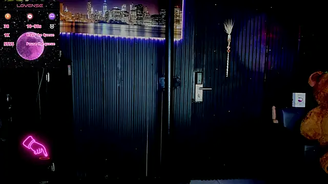 ZhoeStrong online show from March 10, 2025, 1:23 am