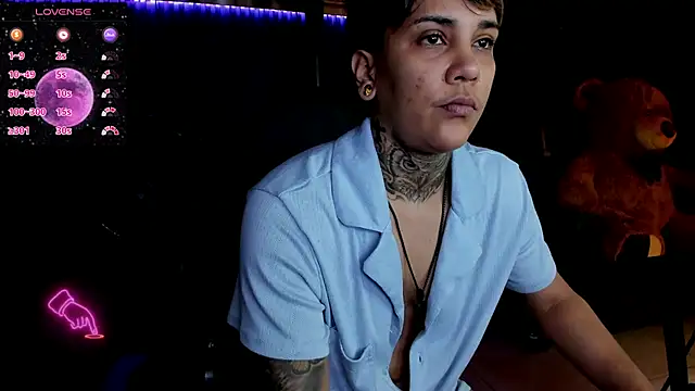 ZhoeStrong online show from March 11, 2025, 3:45 pm