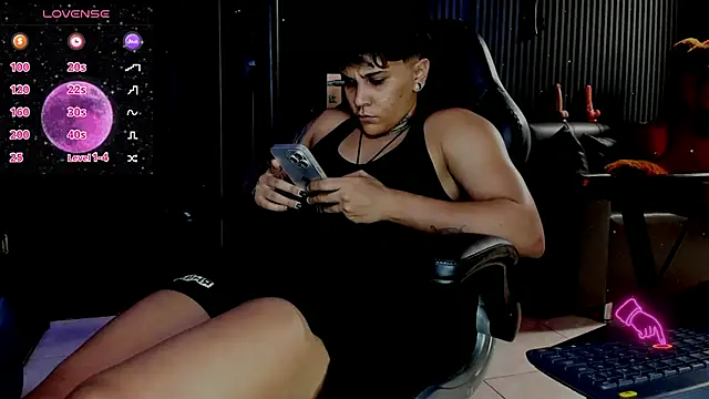 ZhoeStrong online show from March 21, 2025, 9:12 pm