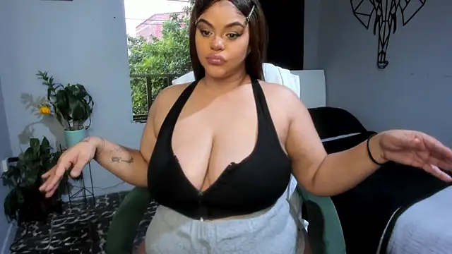 Snapshot of cattleya_campbell chatting on October 1, 2025, 10:38 pm cattleya campbell online show from October 1, 2025, 10:38 pm