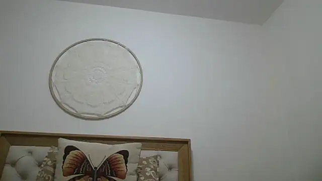 Snapshot of Martina_Miiller chatting on March 2, 2025, 5:01 am Martina Miiller online show from March 2, 2025, 5:01 am