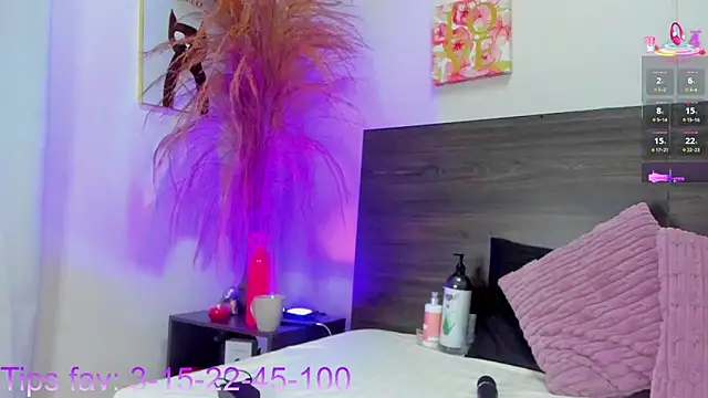 Snapshot of Martina_Miiller chatting on October 8, 2025, 12:58 pm Martina Miiller online show from October 8, 2025, 12:58 pm