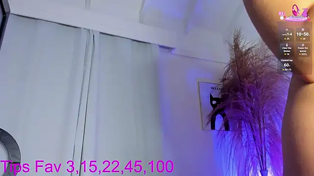 Snapshot of Martina_Miiller chatting on November 12, 2025, 12:16 pm Martina Miiller online show from November 12, 2025, 12:16 pm