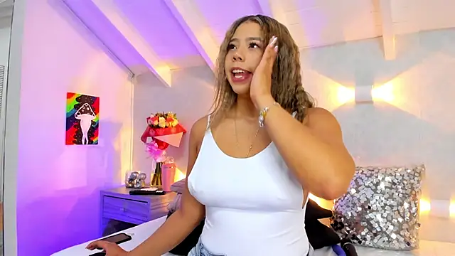 Martina Miiller online show from March 13, 2026, 1:07 pm