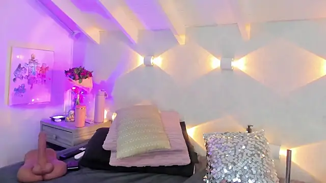 Martina Miiller online show from April 20, 2026, 11:57 am