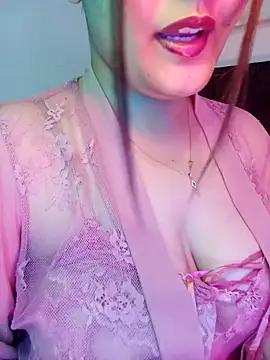 Snapshot of im_here- chatting on December 16, 2025, 3:39 pm im here- online show from December 16, 2025, 3:39 pm