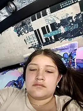 Krysstal tay online show from April 19, 2026, 3:33 pm