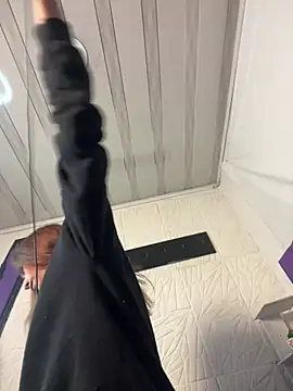 Nikol Rang   online show from February 13, 2025, 4:00 am