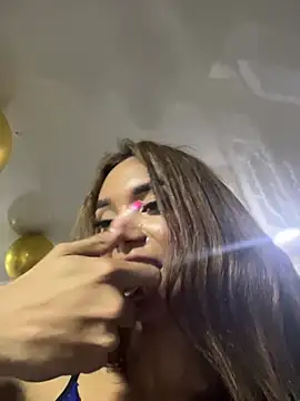 Nikol Rang   online show from February 17, 2025, 7:15 am