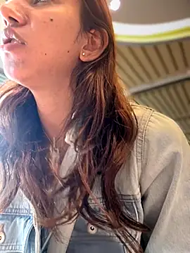 Nikol Rang   online show from October 10, 2025, 9:03 pm