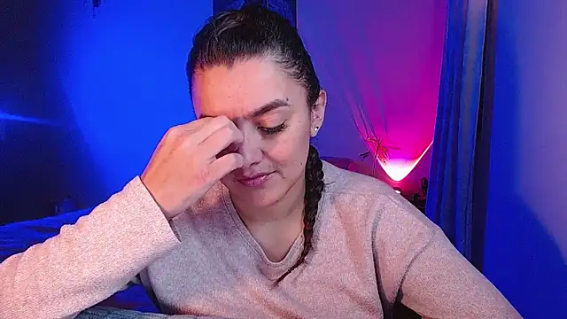 Lu perez online show from January 22, 2025, 4:23 am