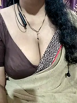 bhuvana555 online show from February 20, 2025, 8:47 pm