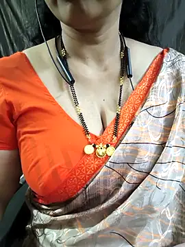 bhuvana555 online show from April 10, 2026, 4:44 pm