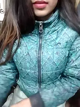 Snapshot of Sreya213 chatting on December 4, 2024, 3:32 pm Sreya213 online show from December 4, 2024, 3:32 pm