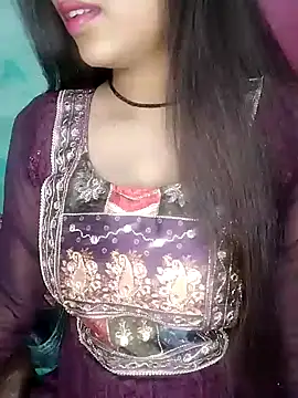 Snapshot of Sreya213 chatting on January 23, 2025, 7:51 pm Sreya213 online show from January 23, 2025, 7:51 pm