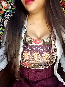 Snapshot of Sreya213 chatting on February 13, 2026, 4:47 pm Sreya213 online show from February 13, 2026, 4:47 pm